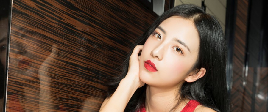 万科前董事会主席郁亮被限制高消费
